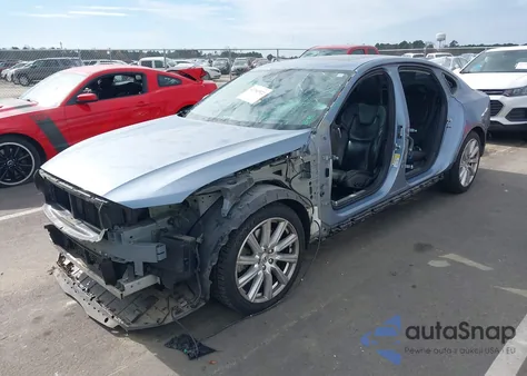 2018 Volvo S90 T6 Inscription from USA, damaged, VIN LVY992ML2JP019745